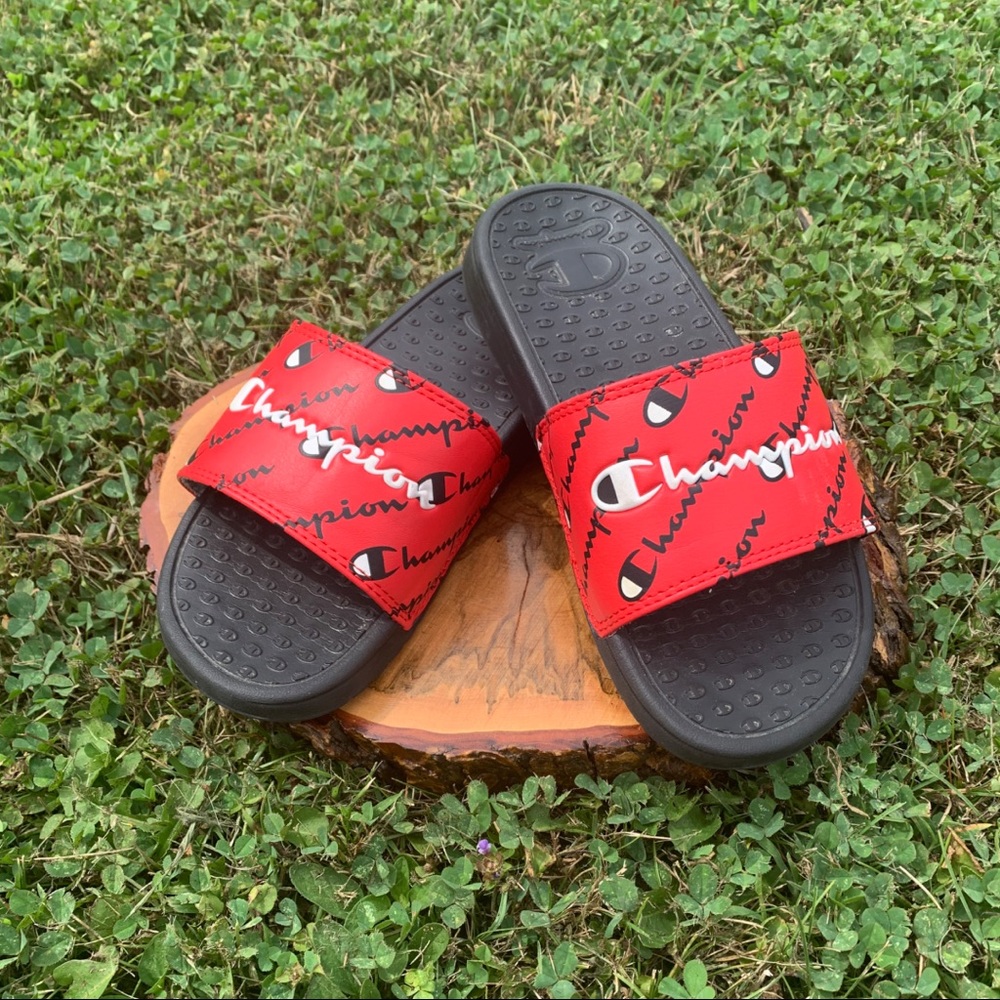 Boy’s Champion Slides Size 13 Youth Red and Black Flip Flops Excellent Like New
